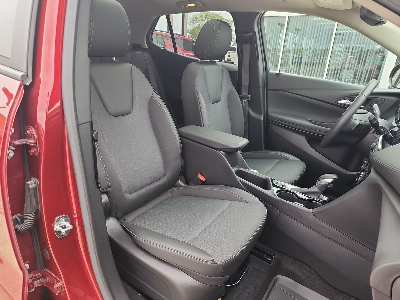 Used 2023 Cinnabar Metallic Buick Select image 24