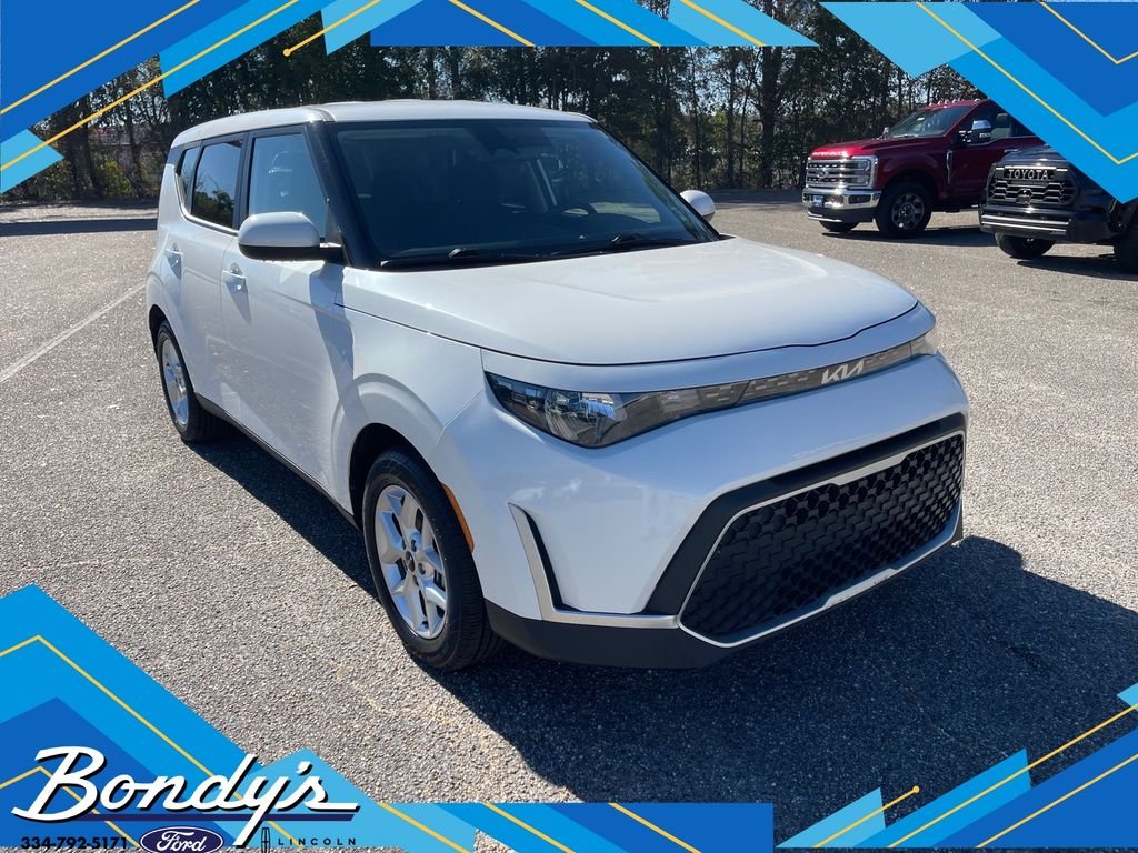 2023 Kia Soul LX