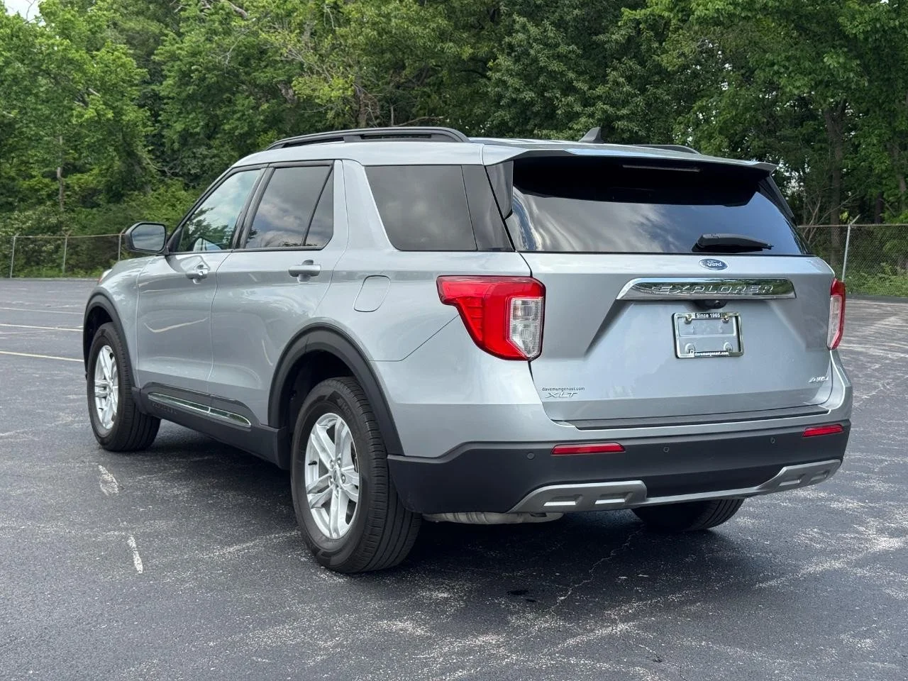Used 2023 Iconic Silver Ford XLT image 7