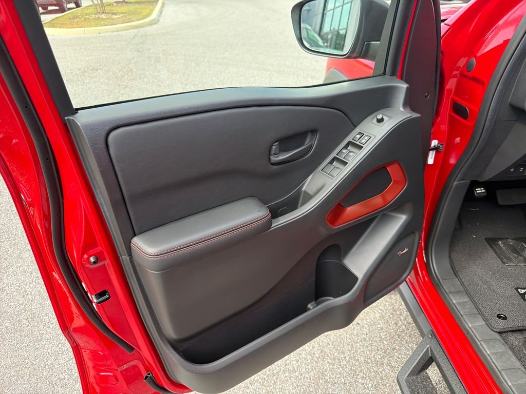 New 2026 Nissan Frontier PRO-4X 4D Crew Cab