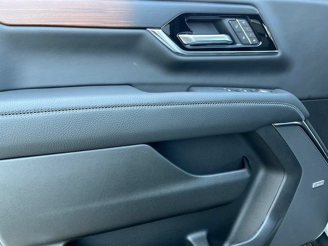 2026 GMC Yukon XL Denali - Photo 9