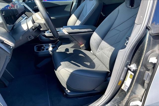 2025 BMW iX 50 - Photo 26