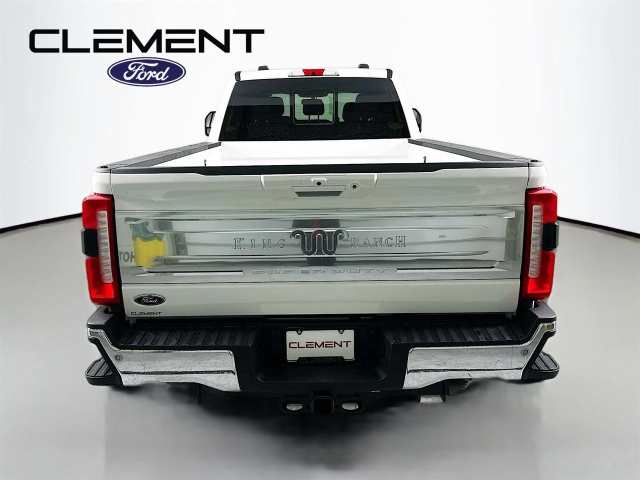 New 2026 Star White Metallic Tri-Coat Ford F-350® King Ranch® image 7