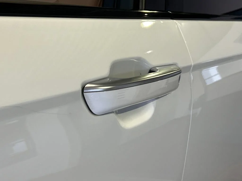 Used 2021 Bright White Clearcoat Jeep Summit Reserve image 15