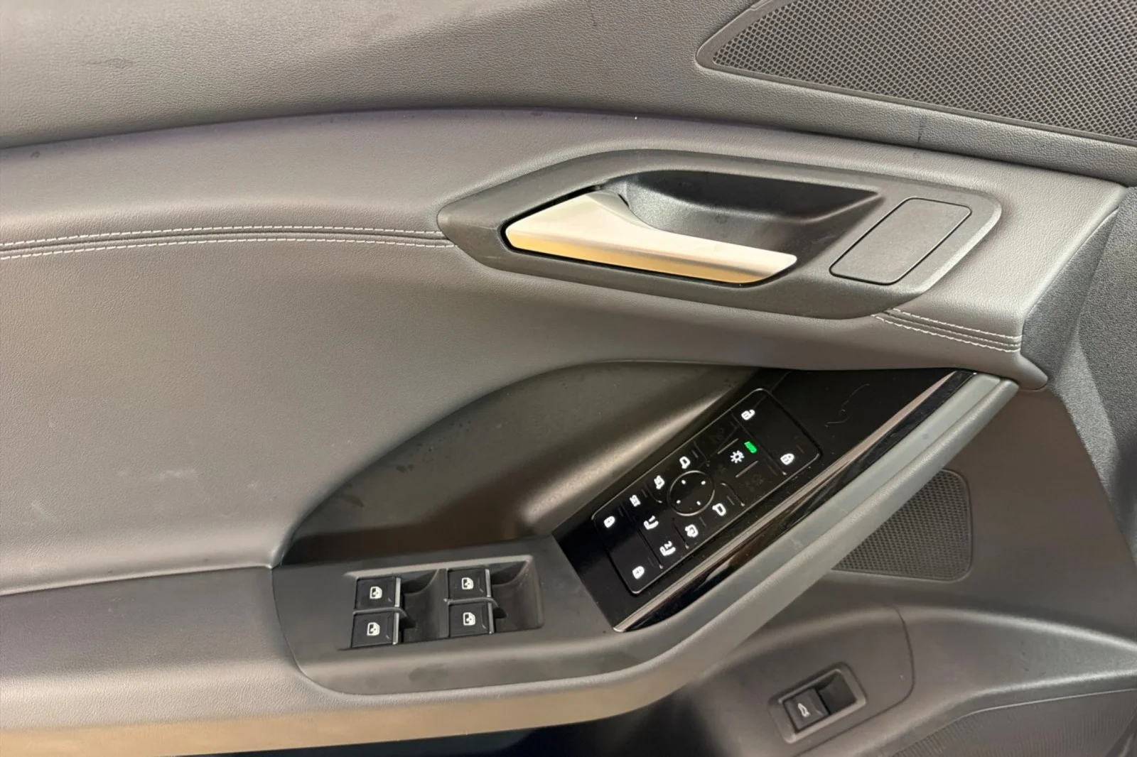 Used 2025 Magnet Gray Audi Premium quattro image 10