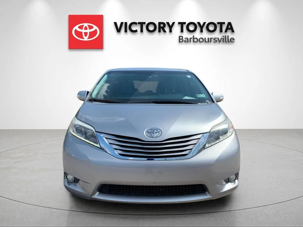 Used 2017 Silver Toyota Limited Premium image 8