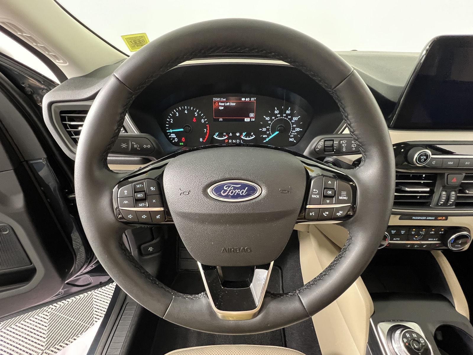 Used 2022 Stone Blue Ford SEL image 13
