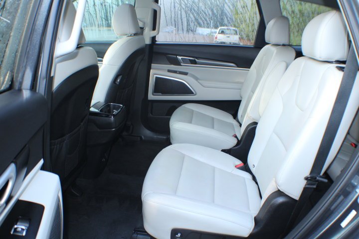 Used 2020 Gravity Grey Kia S image 15