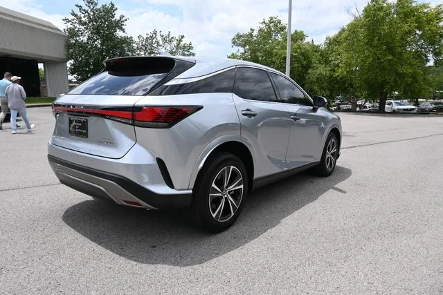 Certified Used 2023 IRIDIUM Lexus 350 image 3