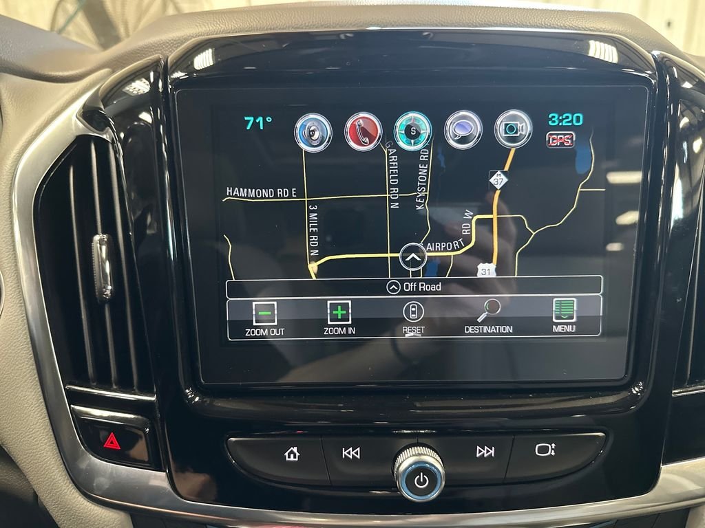 Used 2019 White Chevrolet Premier image 25