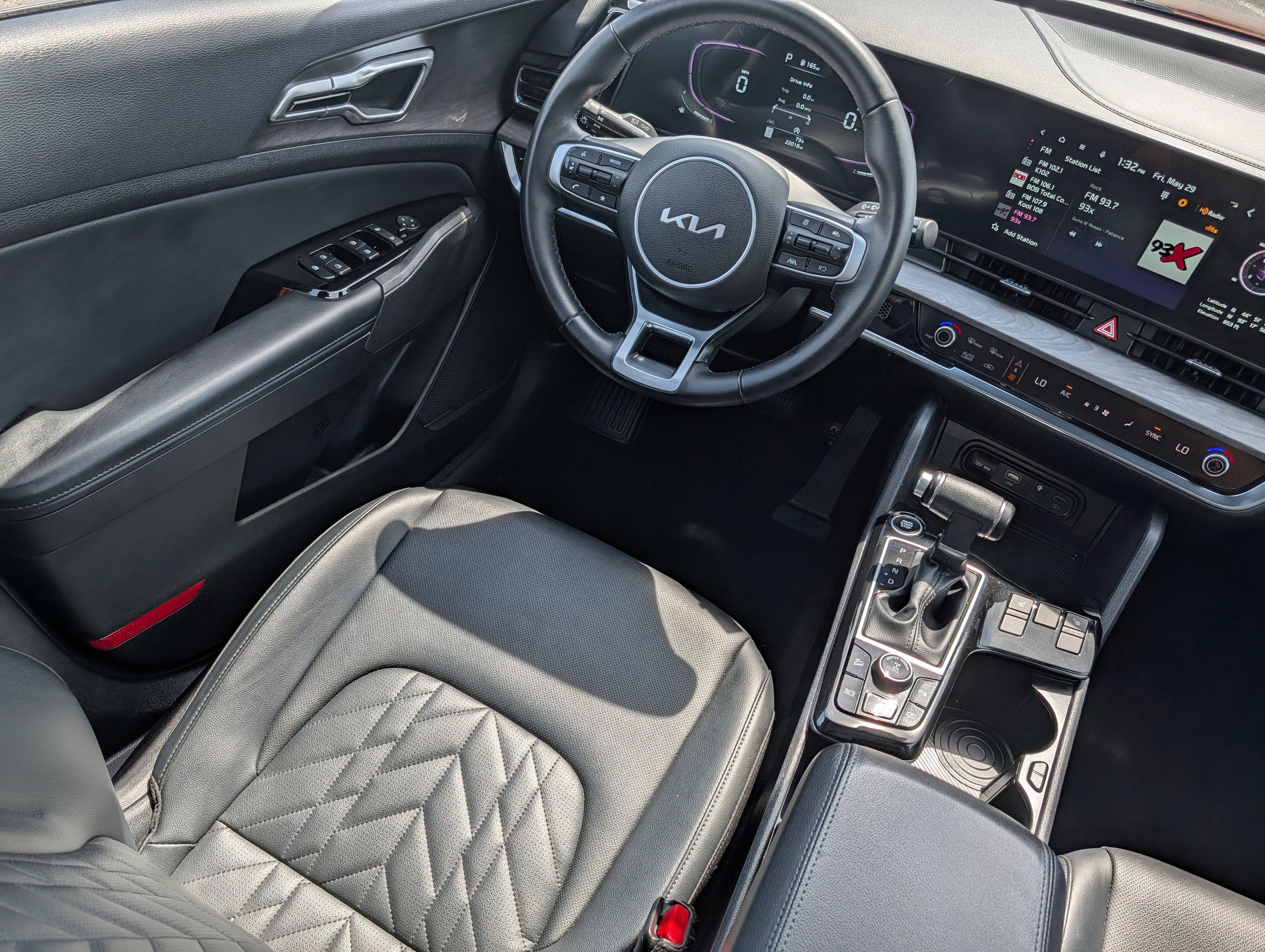 Certified Used 2023 Dawning Red Kia X-Line image 9