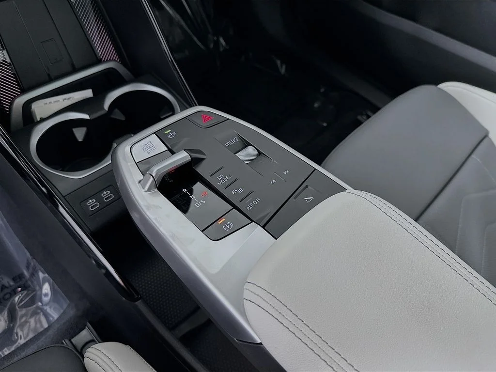 New 2026 Gray Metallic BMW xDrive28i image 21
