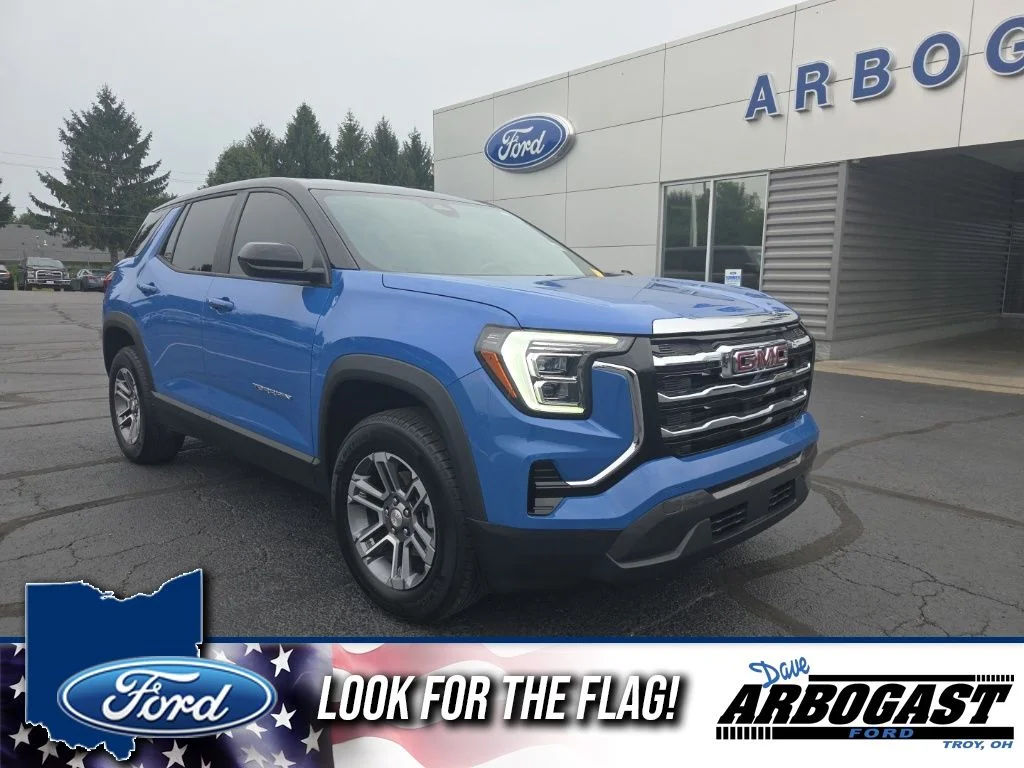 Used 2025 Blue GMC Elevation image 1