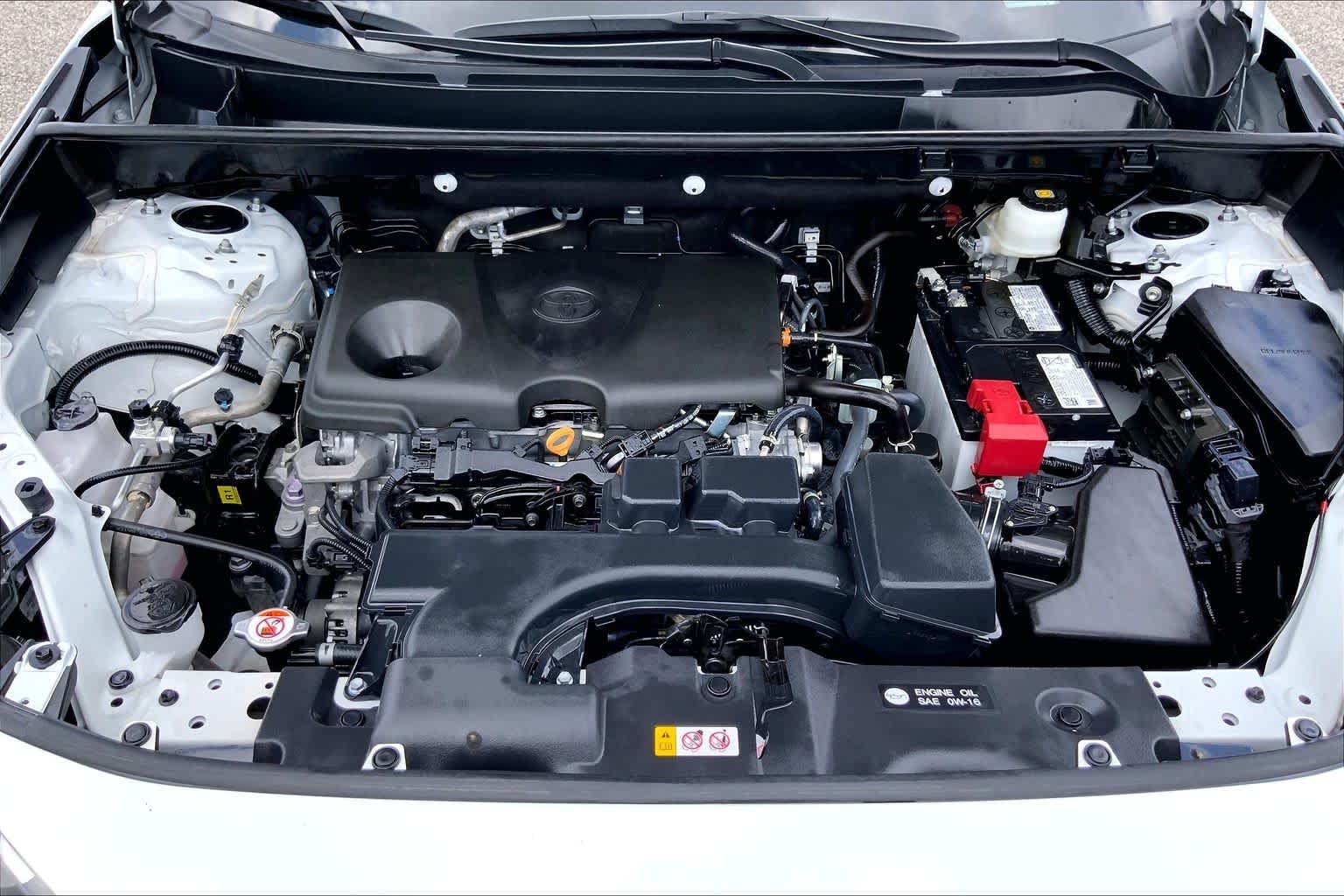 Used 2025 Ice Cap Toyota XLE image 31