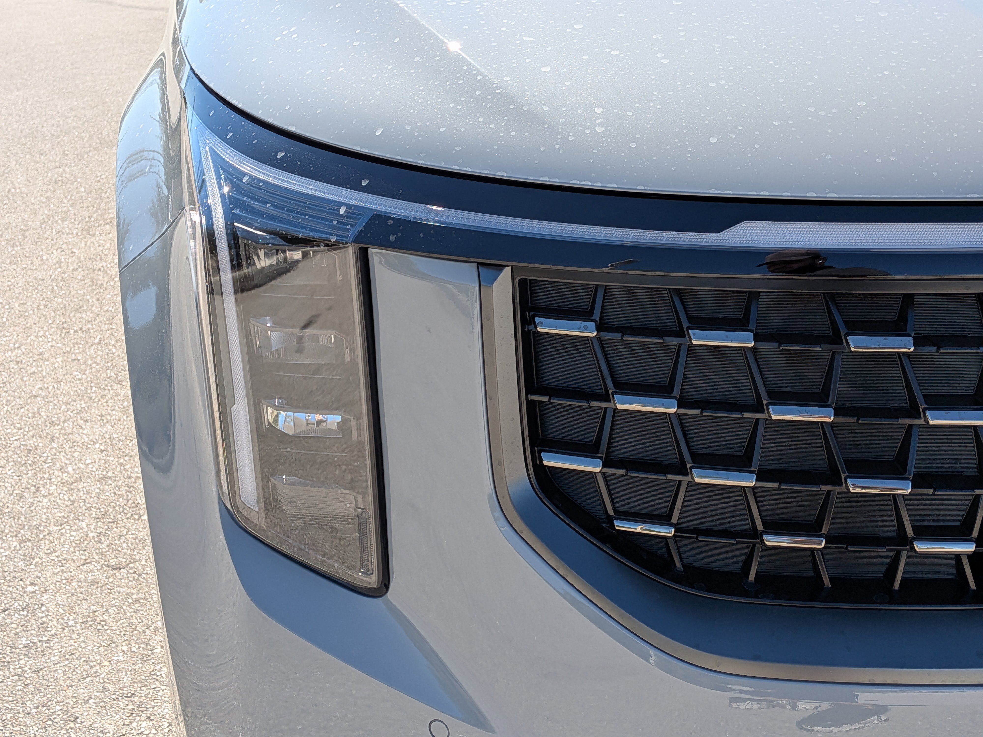 New 2026 Ceramic Silver Kia SX image 10