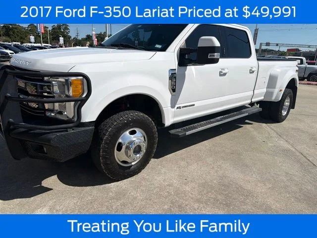 Used 2017 Oxford White Ford Lariat image 1