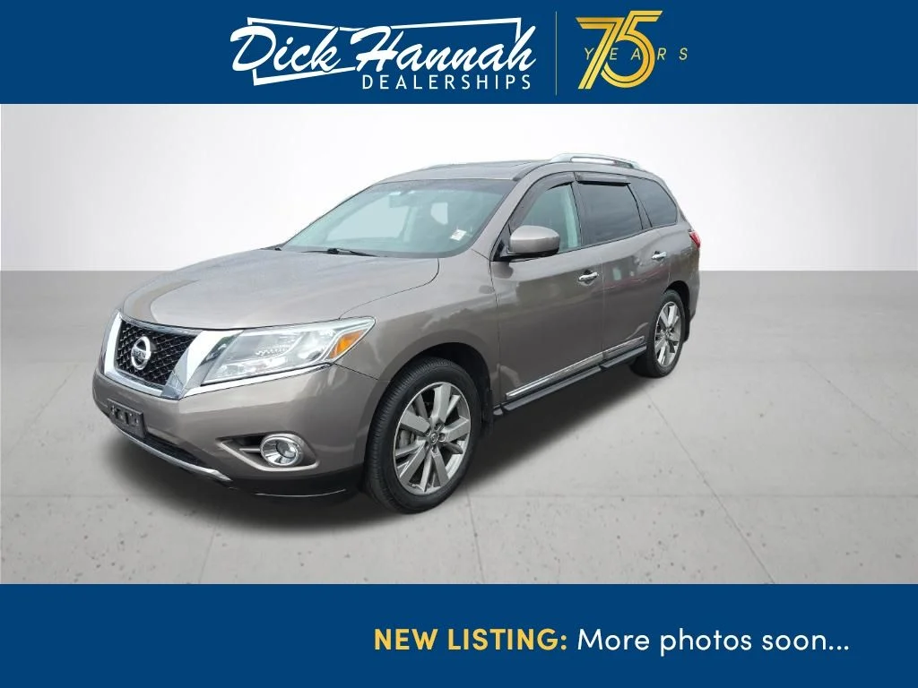 2014 Nissan Pathfinder Platinum 4WD's photo