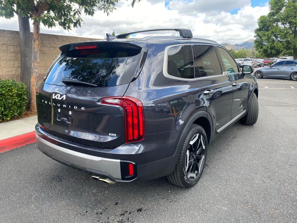 Used 2025 Gray Kia S image 7