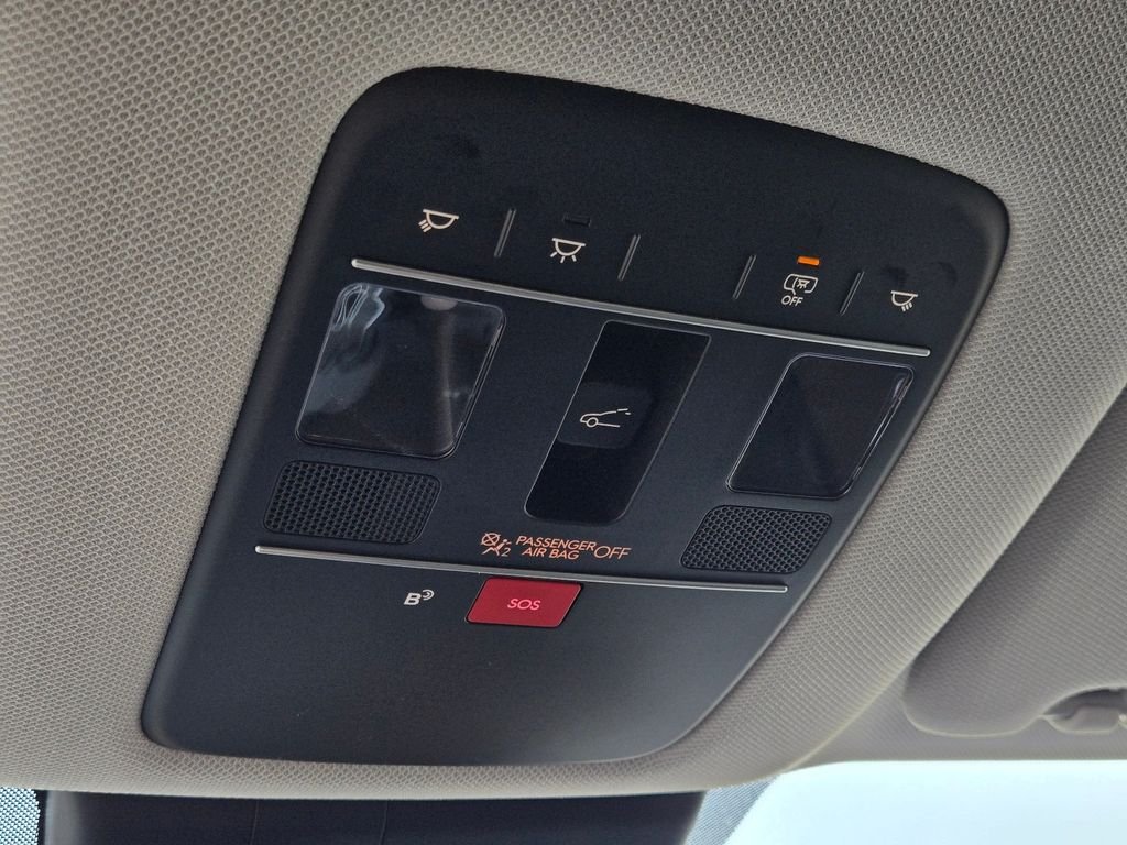Used 2026 Black Hyundai SEL Premium image 34