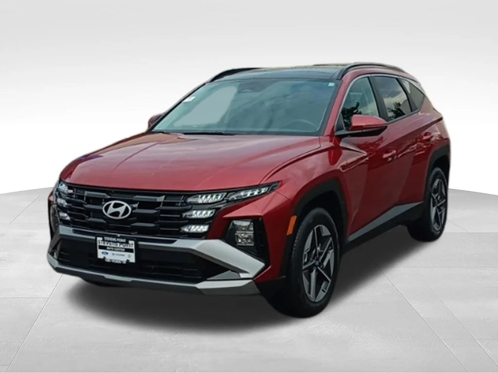 Used 2025 Ultimate Red Hyundai SEL Convenience image 3
