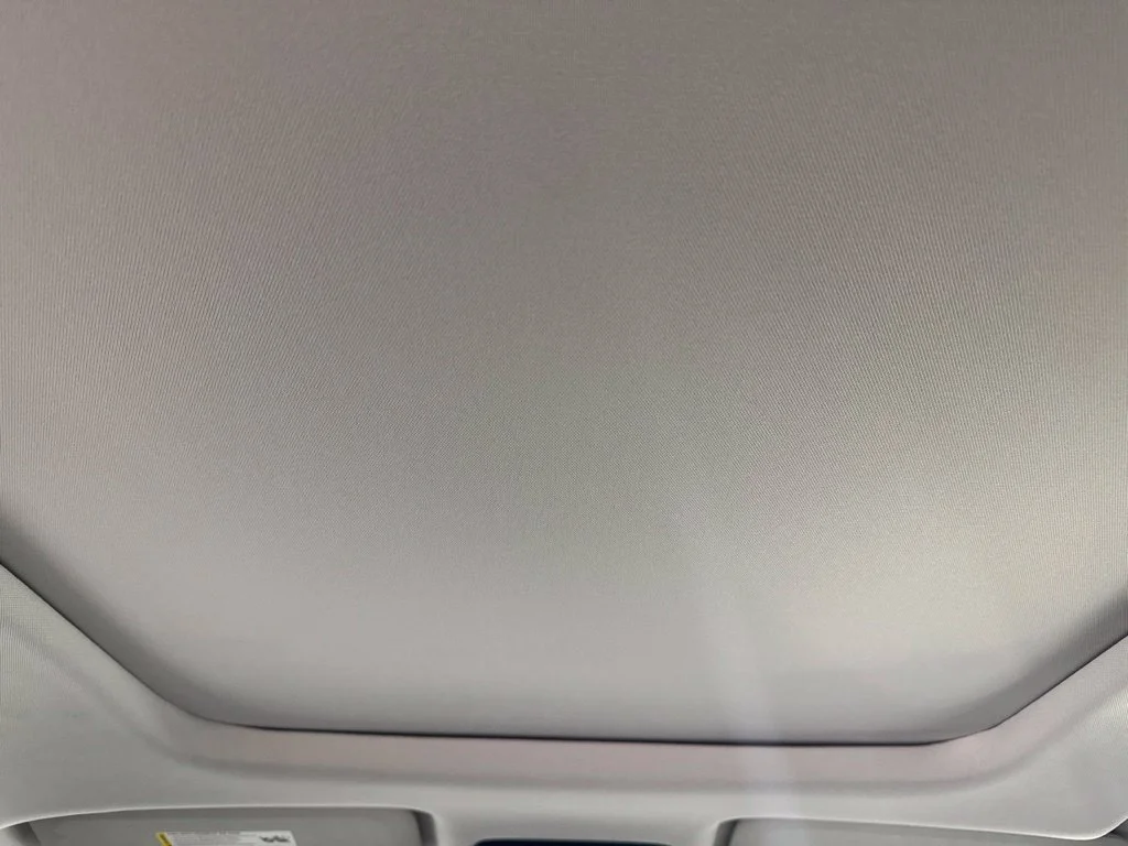 Used 2025 White Honda Touring image 32