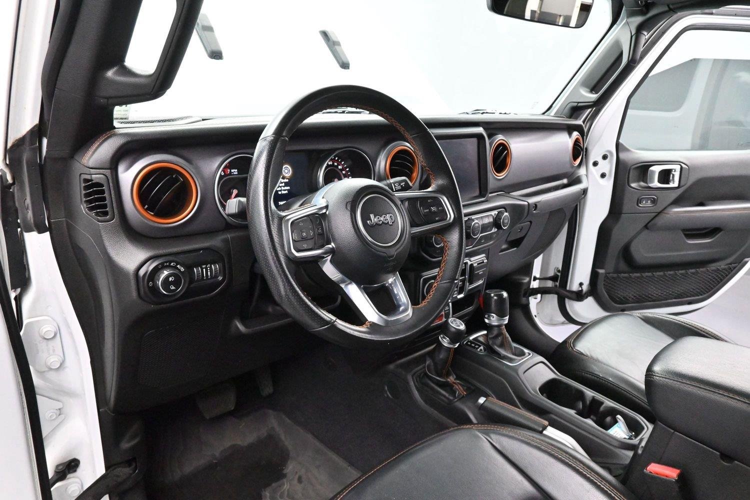 Used 2022 Bright White Clearcoat Jeep Mojave image 13