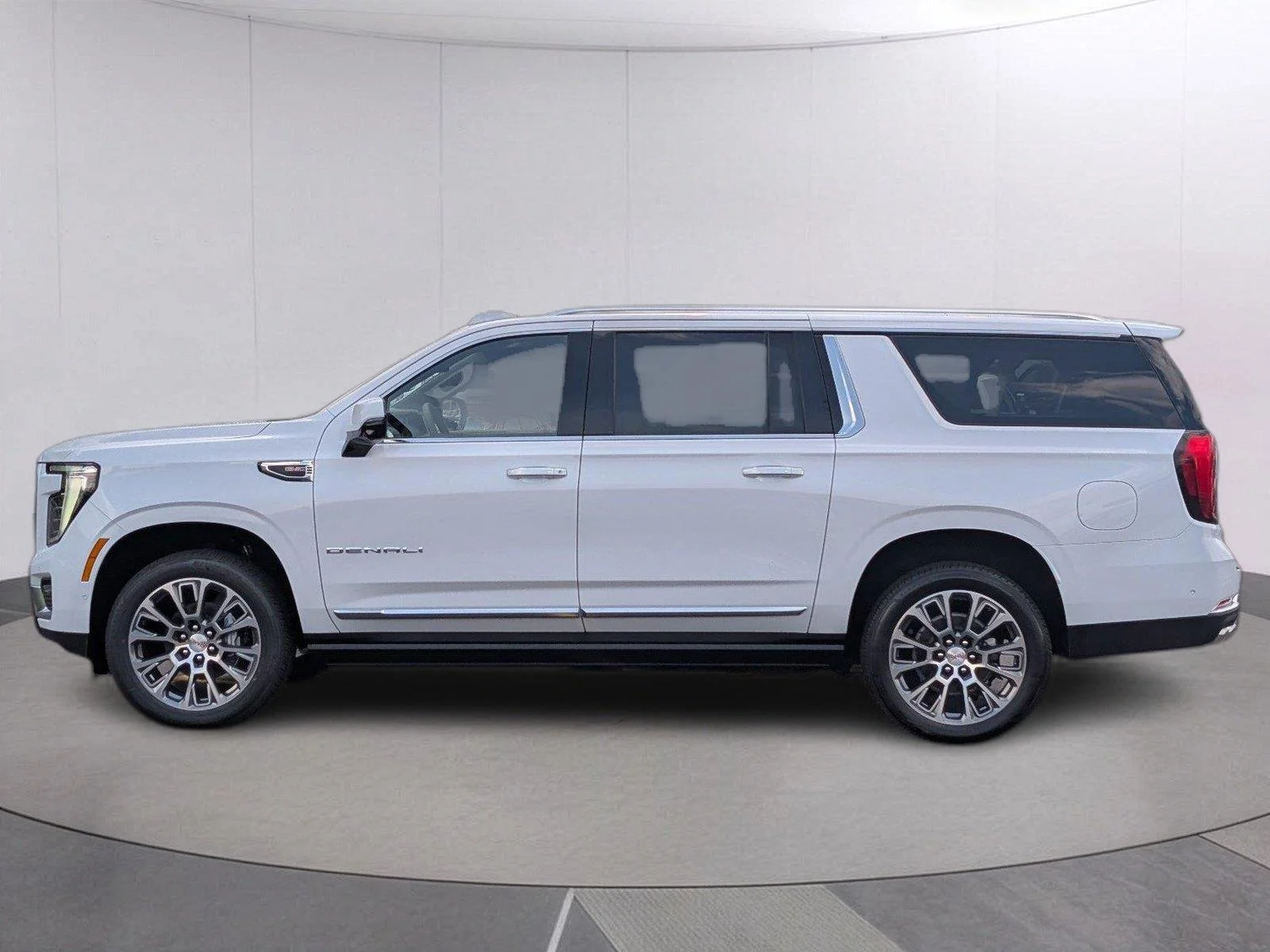 New 2026 Glacier White Tricoat GMC Denali image 2