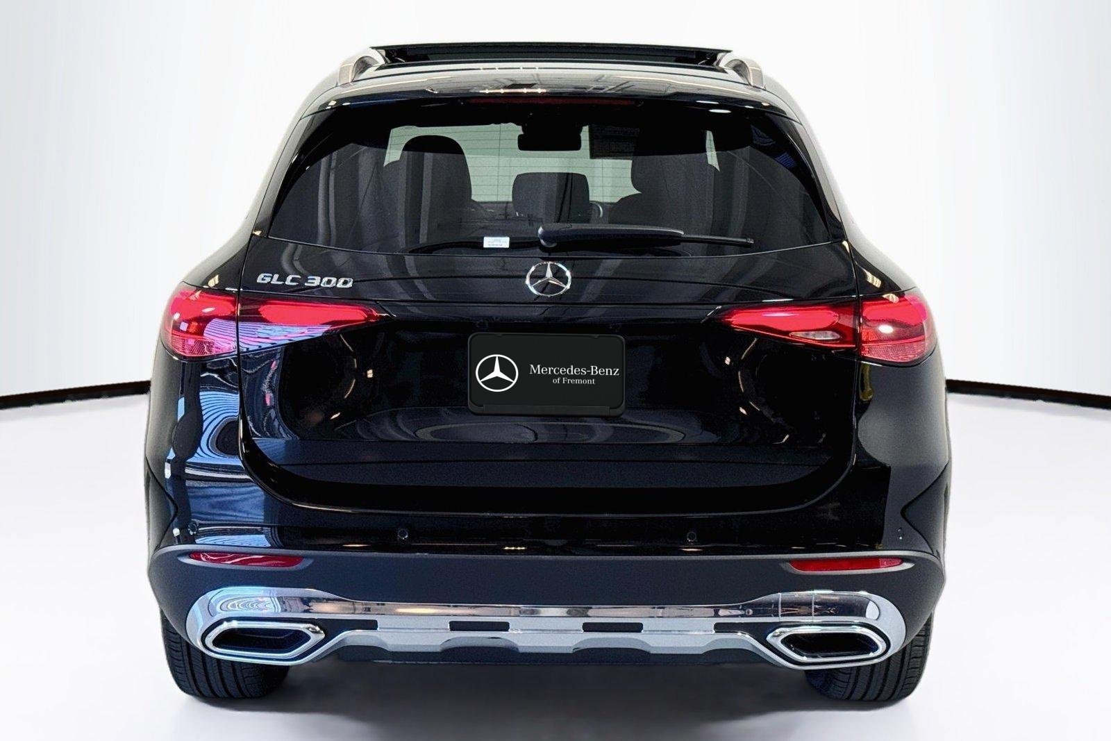 New 2026 Black Mercedes-Benz GLC 300 image 6