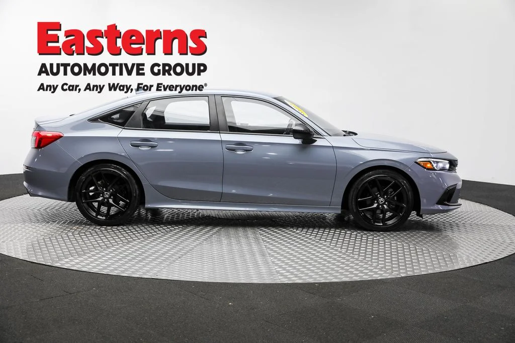 Used 2024 Gray Honda Sport image 4