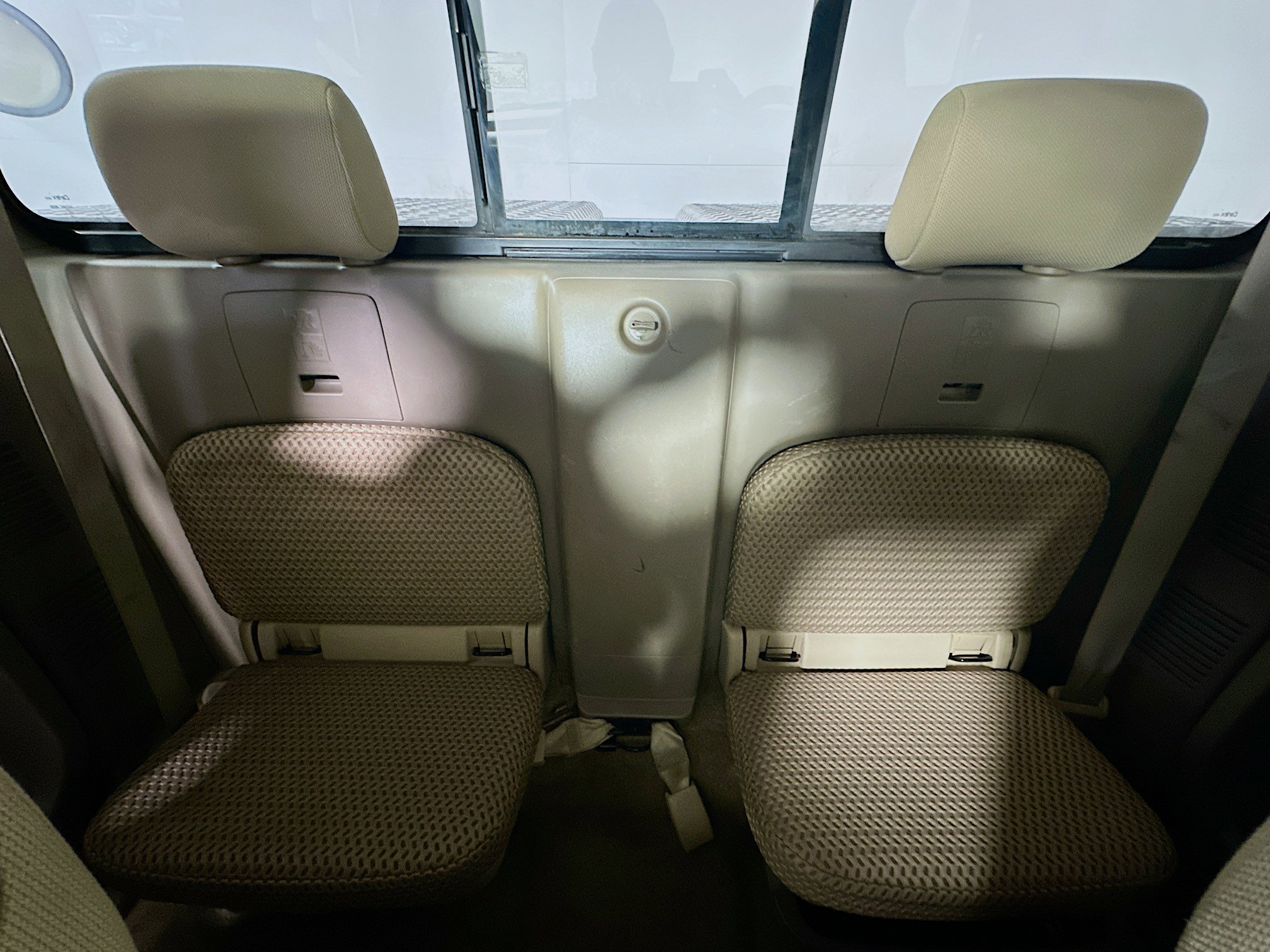 Used 2014 Glacier White Nissan SV image 28