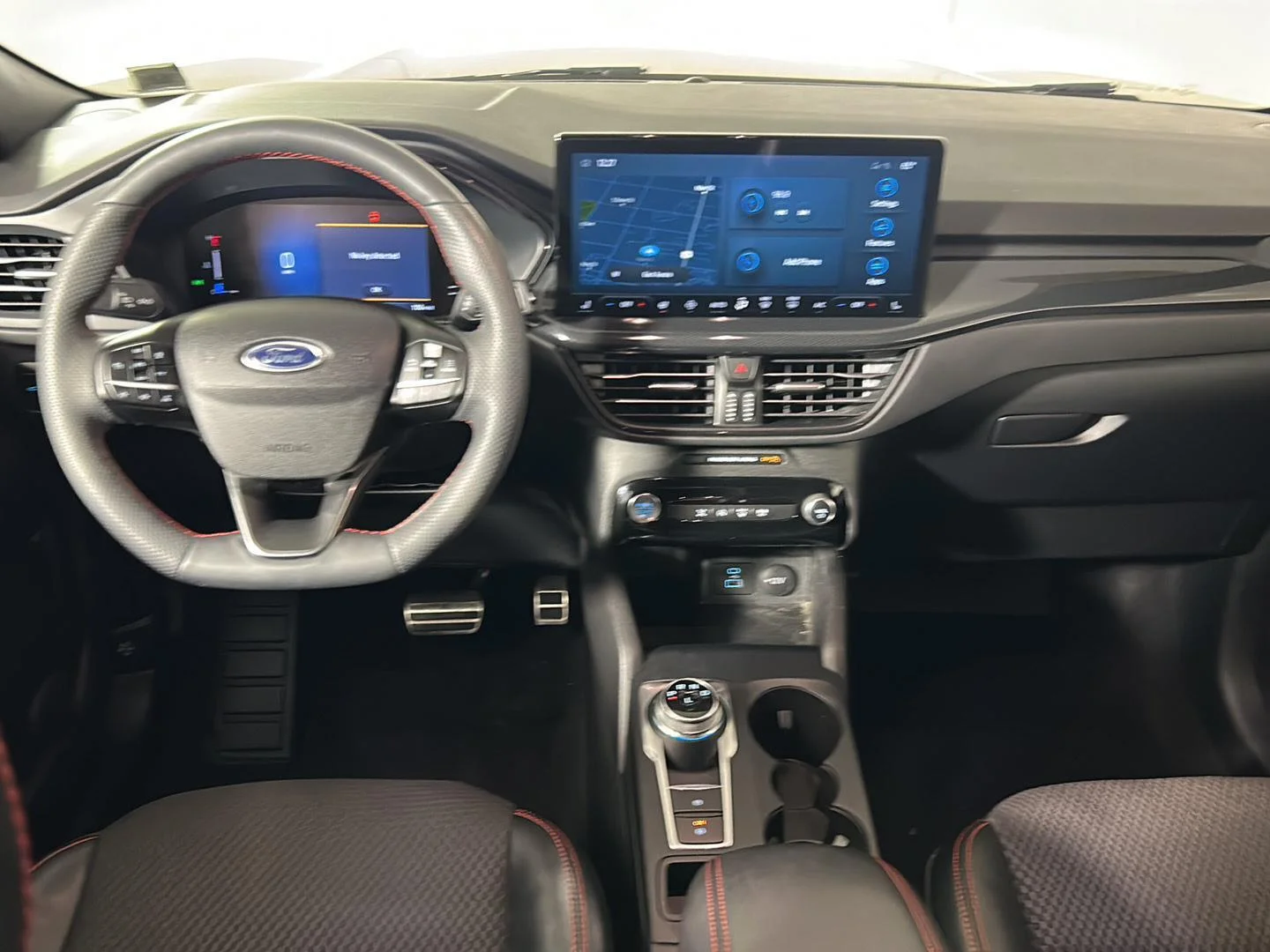 Used 2023 Agate Black Ford ST-Line image 27