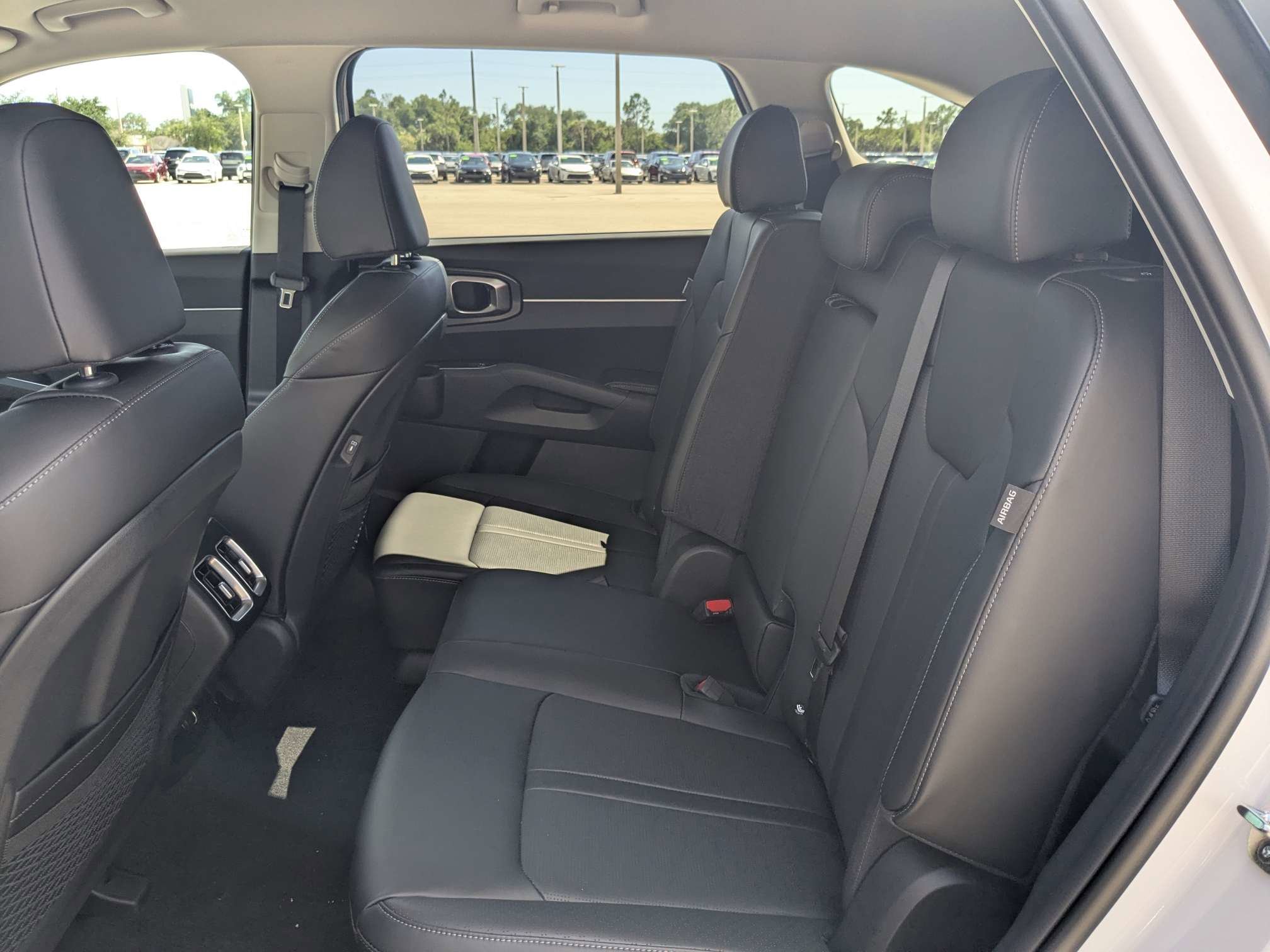 New 2026 Glacial White Kia S image 16