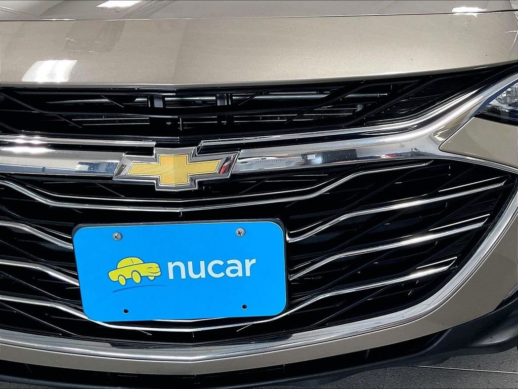 Used 2024 Gray Chevrolet LT image 31