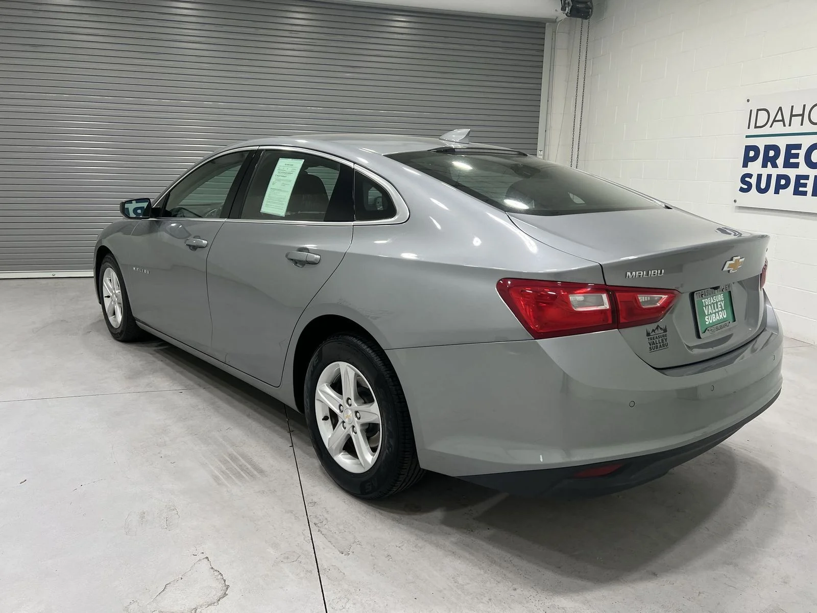 Used 2024 Gray Chevrolet LT image 6