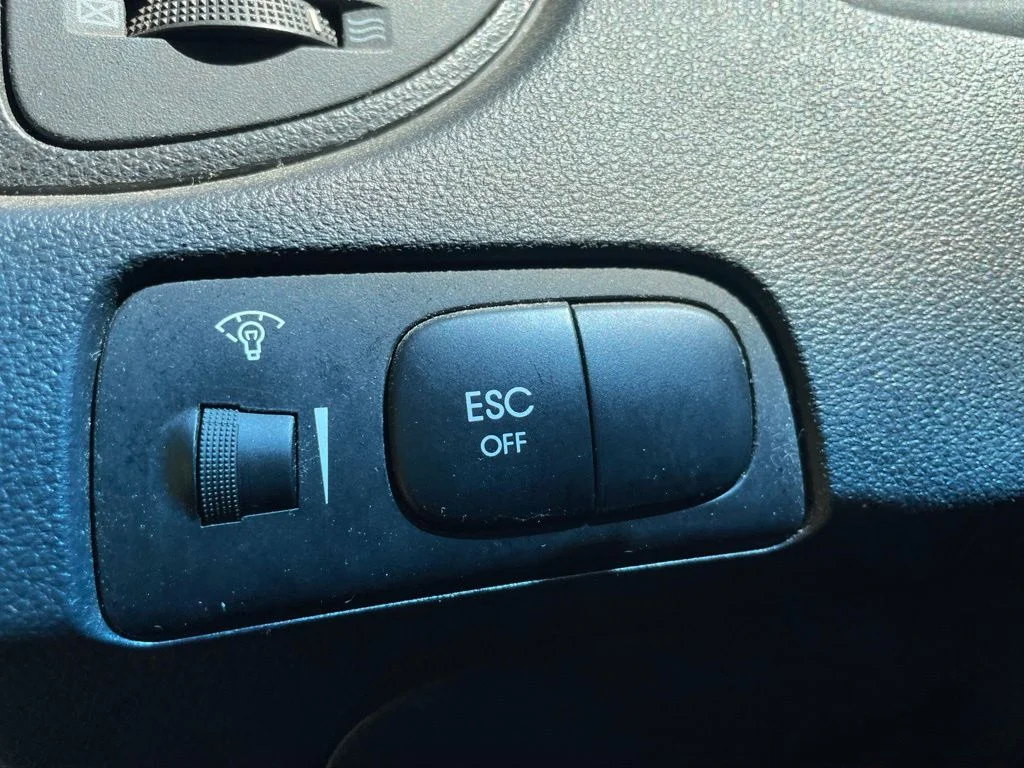 Used 2008 Blue Kia LX image 10