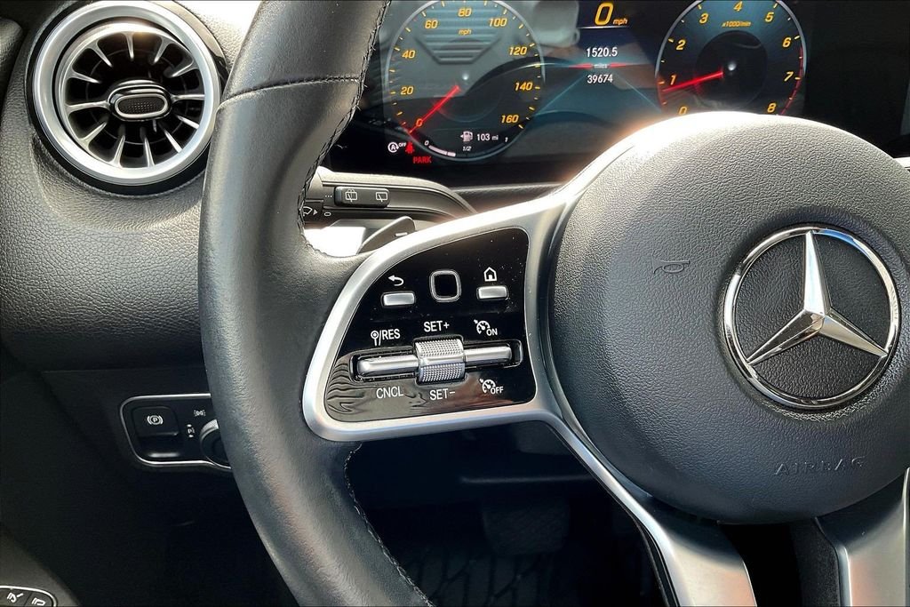 Used 2022 Gray Mercedes-Benz GLB 250 image 14