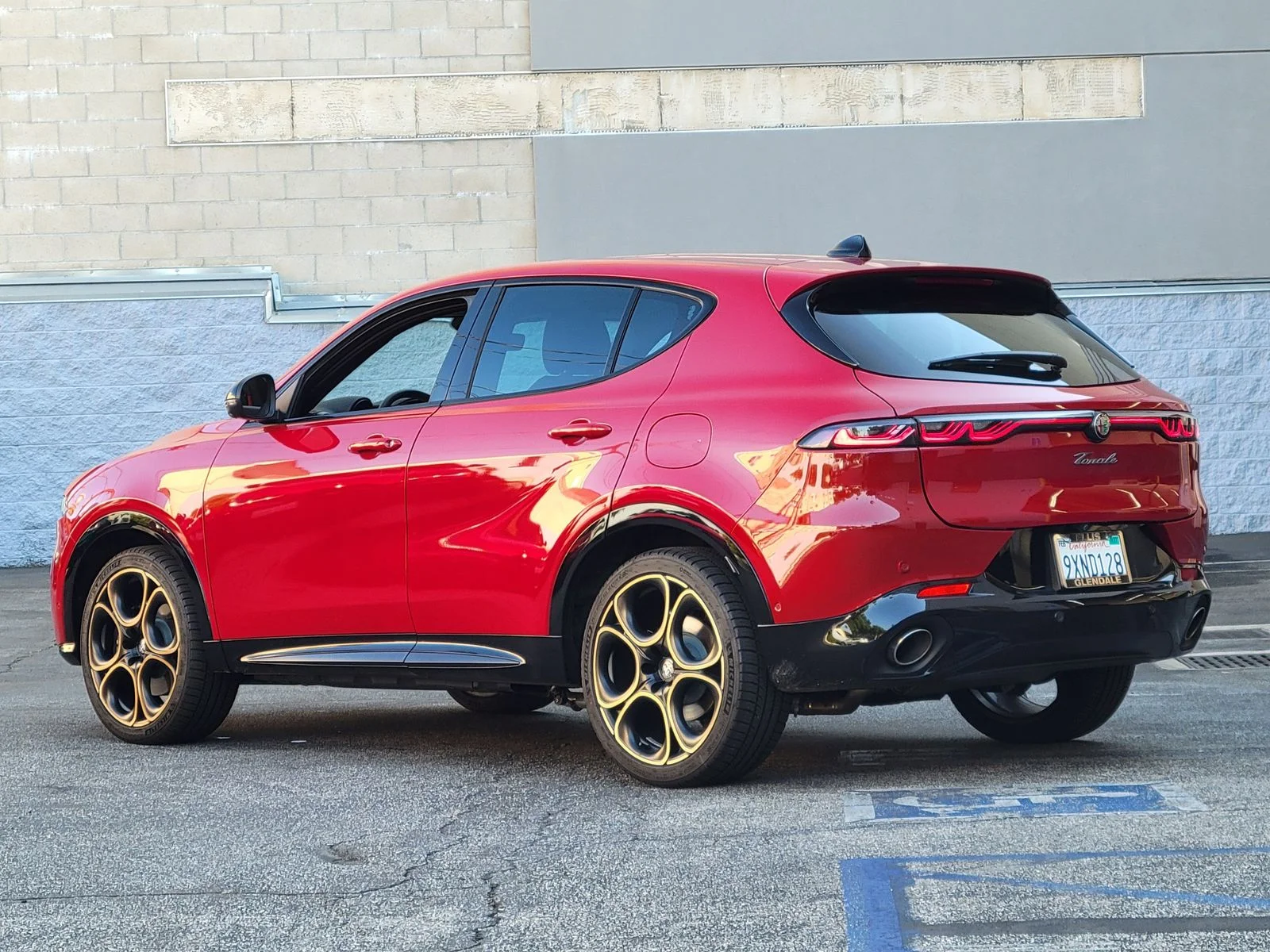Used 2025 Red Alfa Romeo INTENSA image 2