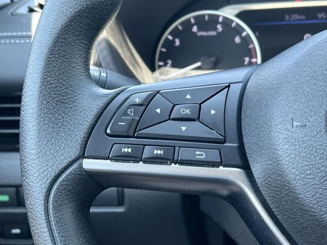 Used 2025 Gray Nissan SV image 27
