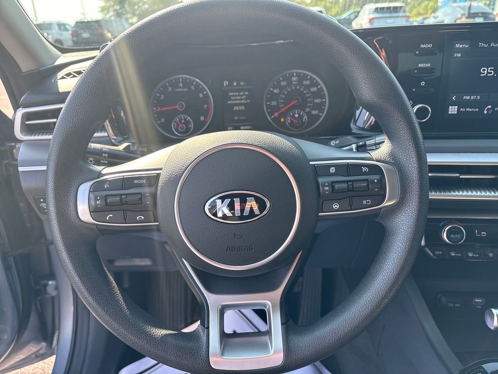 Used 2021 Silver Kia LXS image 17