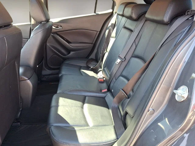 Used 2017 Gray Mazda Touring 2.5 image 9