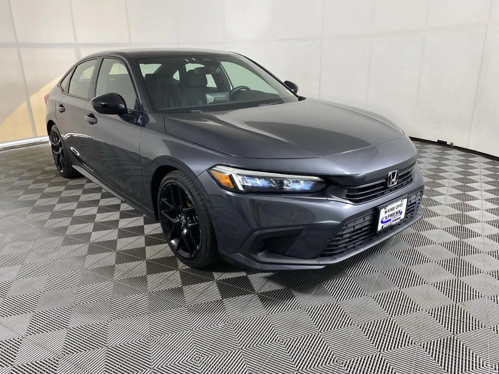 Used 2023 Meteorite Gray Metallic Honda Sport image 10