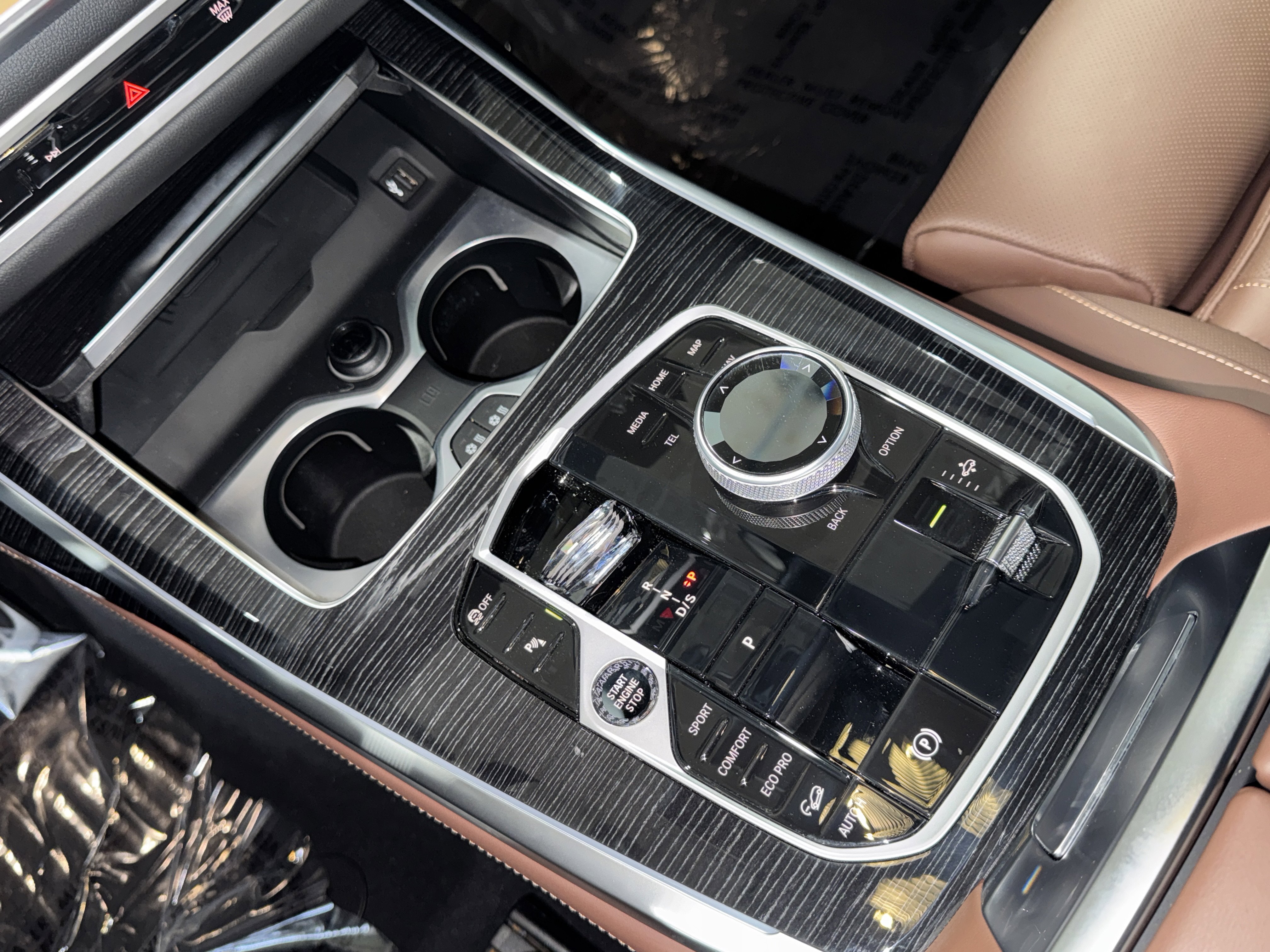 Used 2026 Carbon Black Metallic BMW M60i image 29