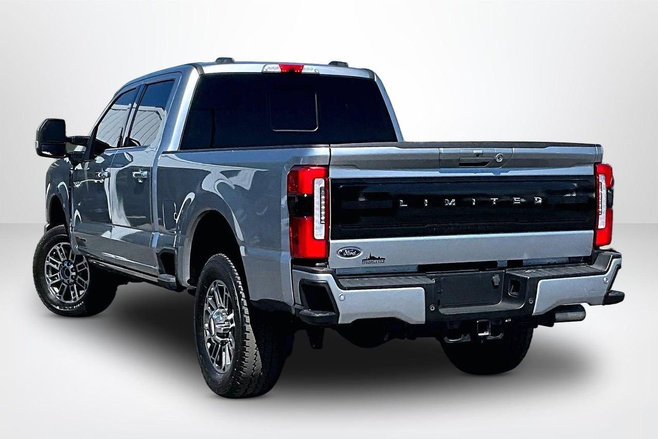 Used 2024 ICONIC SILVER Ford Limited image 5