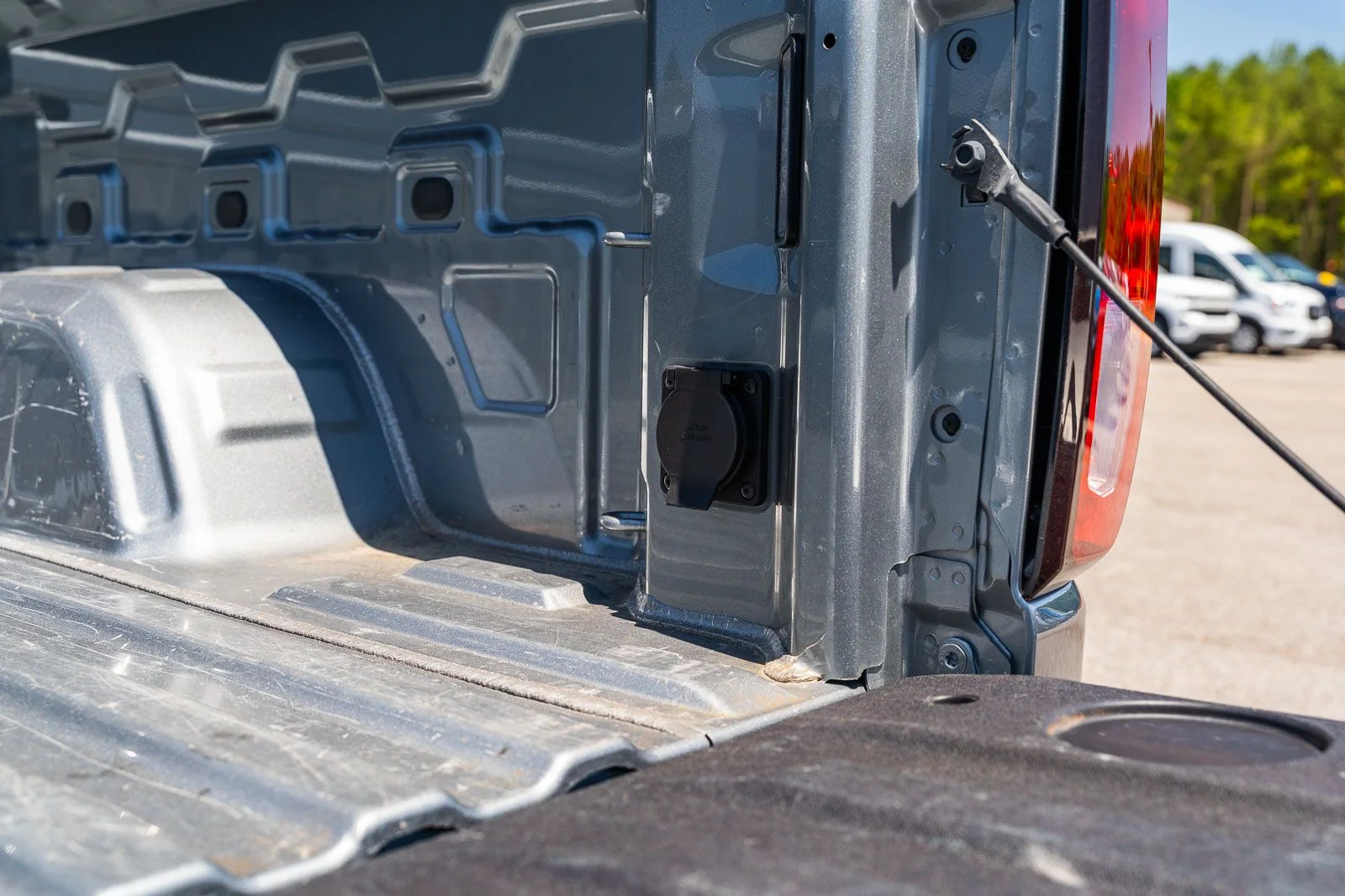 Used 2023 Silver GMC Elevation image 20