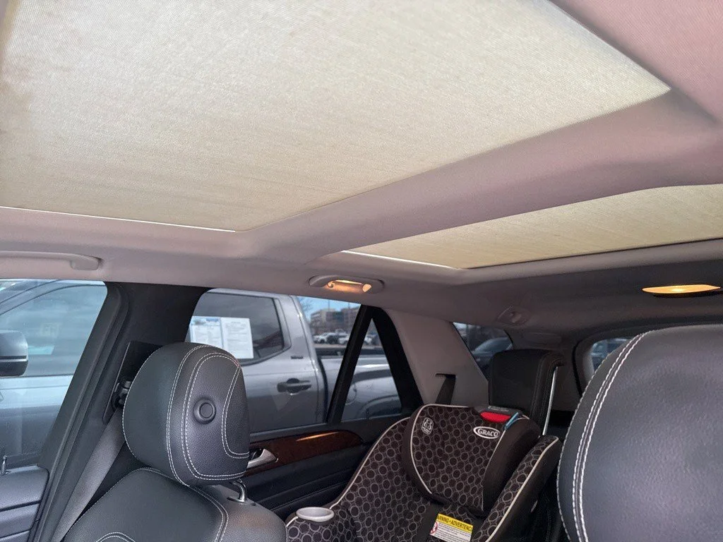 Used 2012 Silver Mercedes-Benz ML 350 image 17