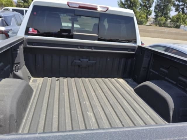 Used 2022 Summit White Chevrolet LT Trail Boss image 8