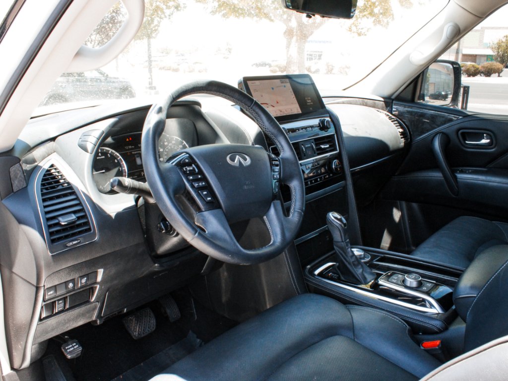 Used 2023 Moonstone White INFINITI LUXE image 8
