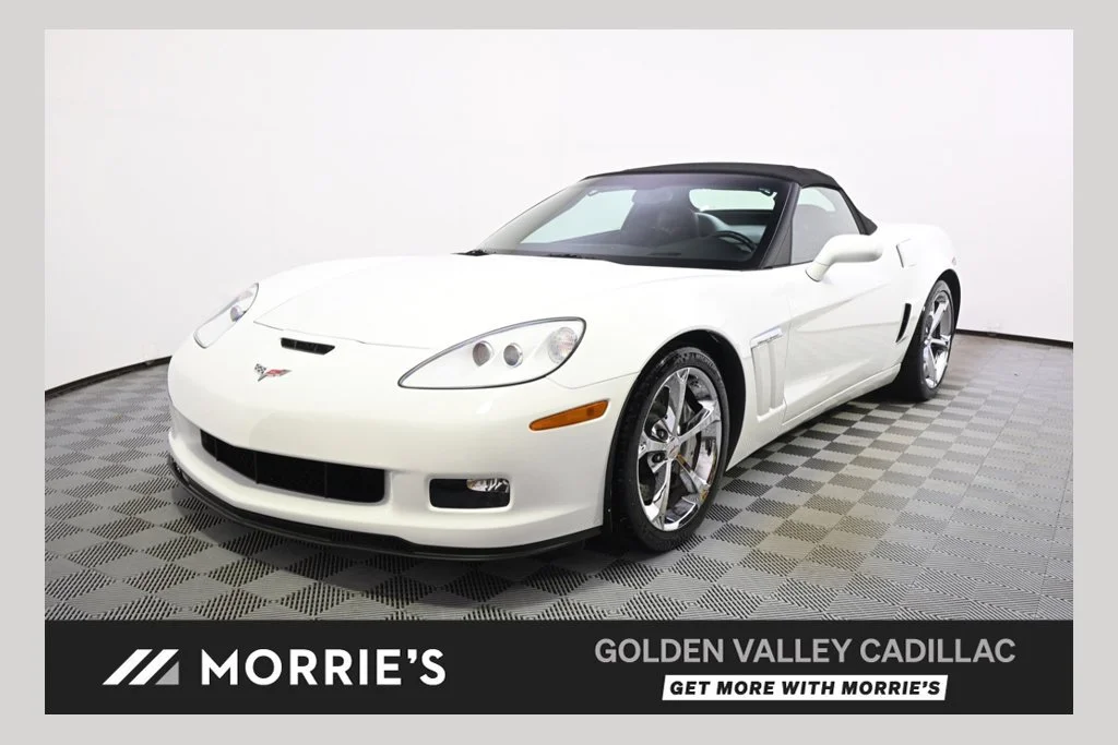 Used 2011 ARCTIC WHITE Chevrolet Z16 Grand Sport w/3LT image 1