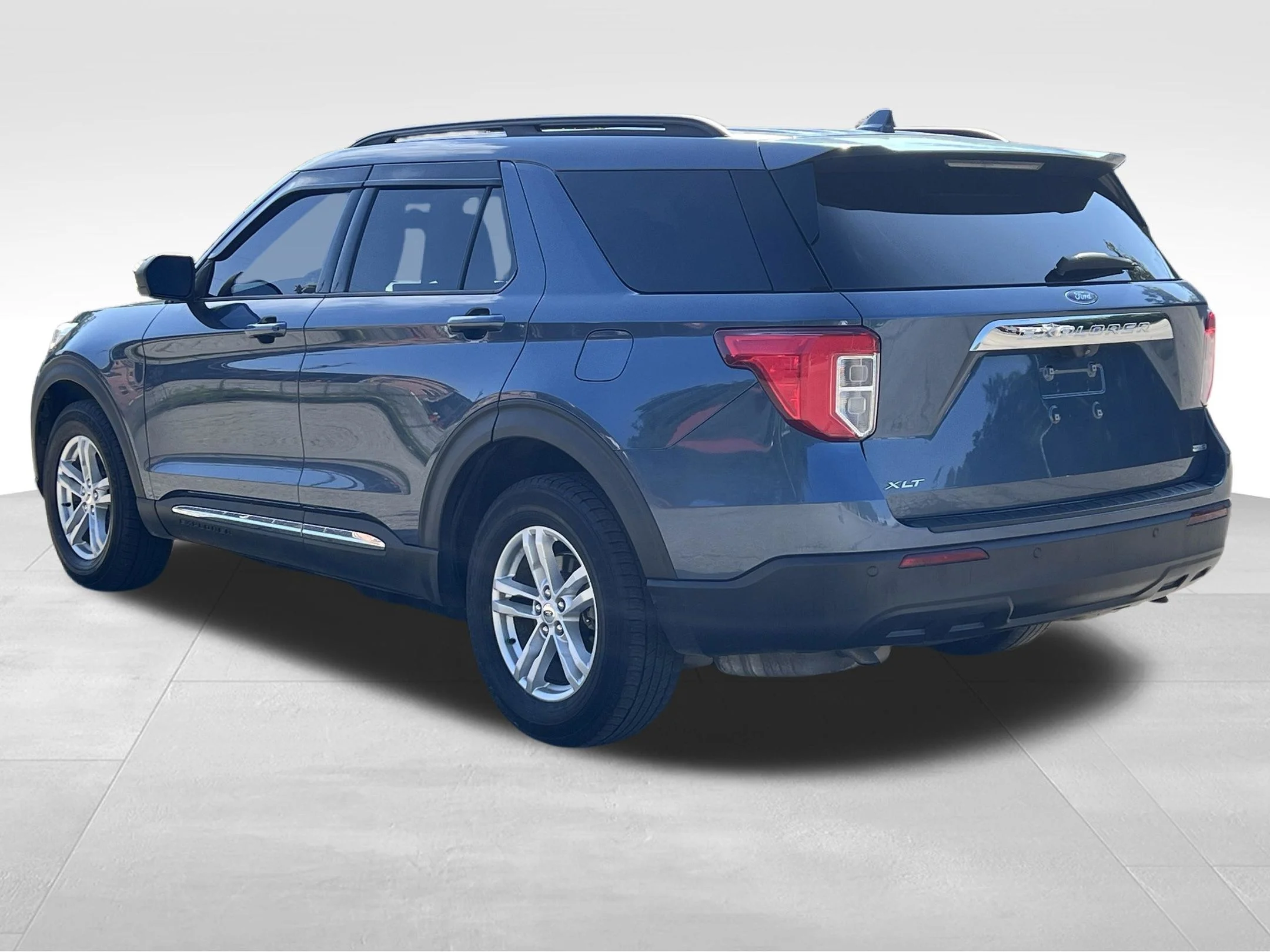 Used 2020 Blue Ford XLT image 9