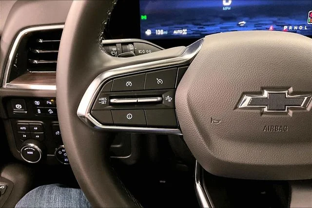 2025 Chevrolet Suburban Z71 - Photo 27